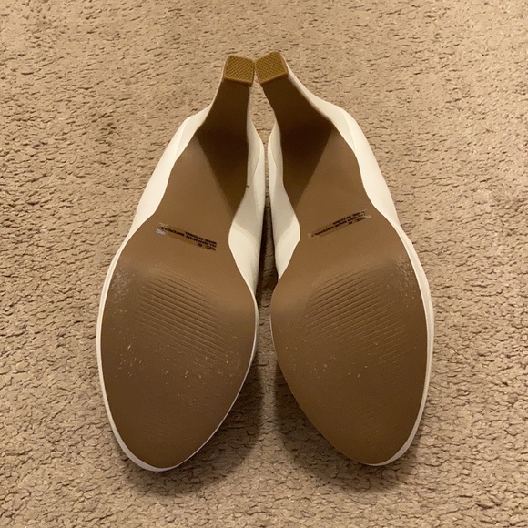 Charlotte Russe White Pumps - Picture 5 of 5